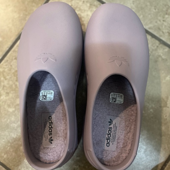 Adidas Mule Clogs - Picture 2 of 3